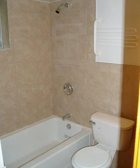 2635 Center St — Photo 5