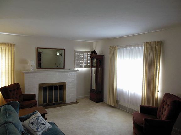5th image of 750 Matthias Ave NE