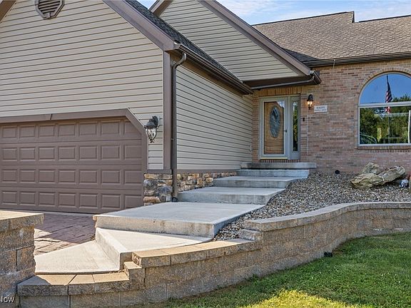 5th image of 50055 Hoppel Dr