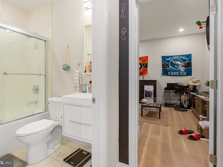1702 Point Breeze Ave #A — Photo 9