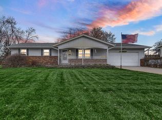 9344 Buchanan St, Crown Point, IN 46307