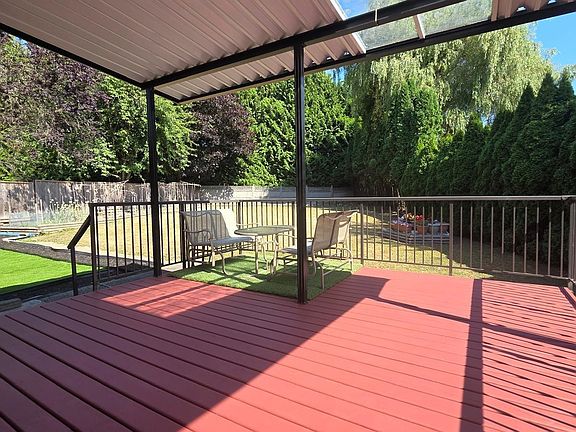 5th image of 14166 84b Ave