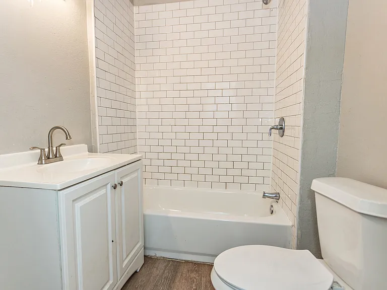 303 N Cleveland Ave — Photo 9