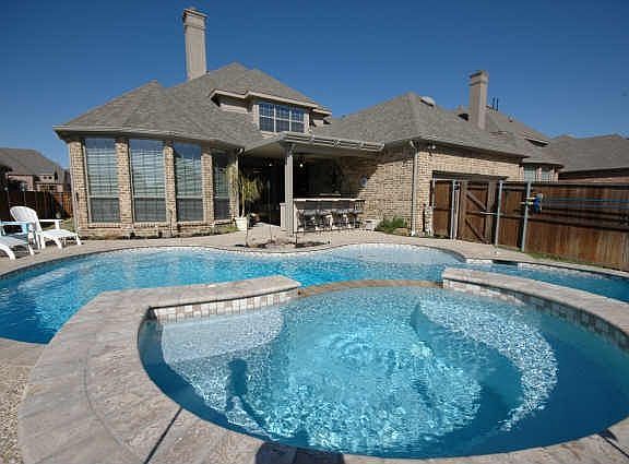 2nd image of 1835 Palo Pinto Dr
