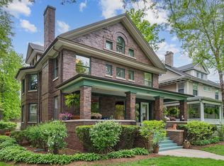 1101 Forest Ave, Wilmette, IL 60091