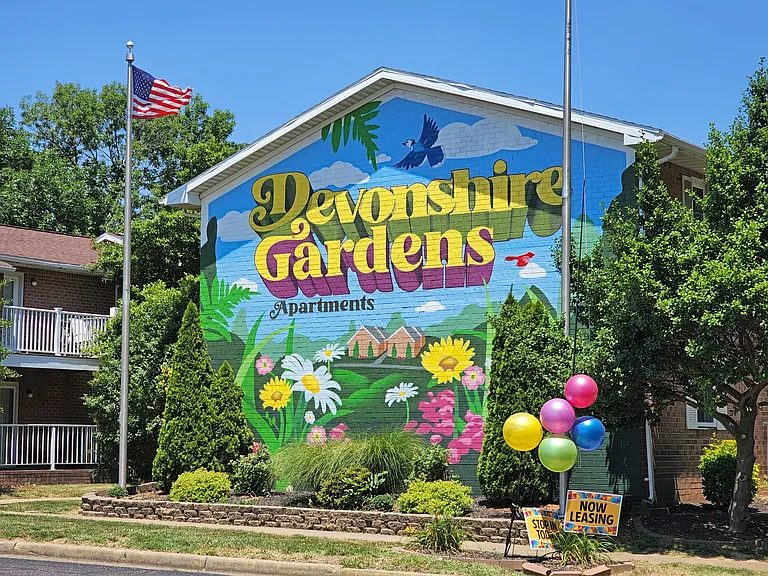 Devonshire Gardens I & II — Photo 1