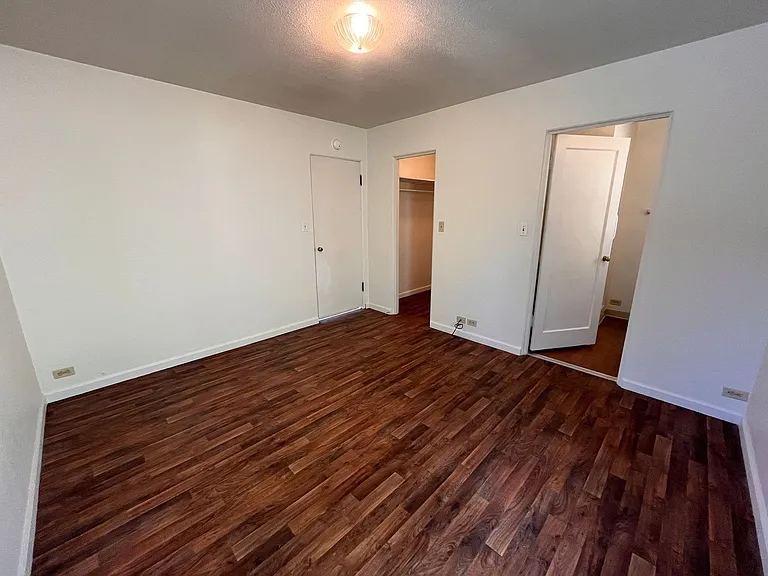 768 W Pine St — Photo 8