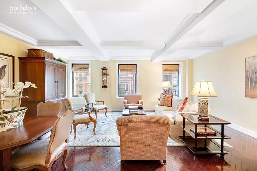 1st image of 15 E 69th St #5B