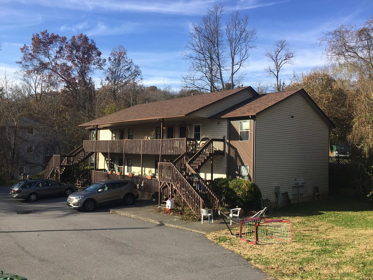 1 bed, 1.5 bath, $1,200 — Photo 3