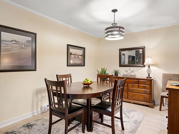 4th image of 1106 Glenora Pl #104