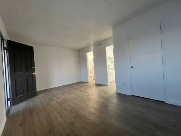 4006 Ingraham St #8, San Diego, CA 92109