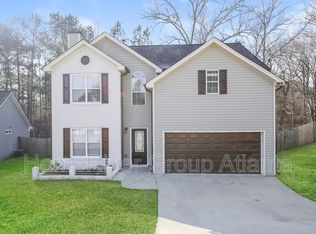 444 Shadetree Ln, Lawrenceville, GA 30044