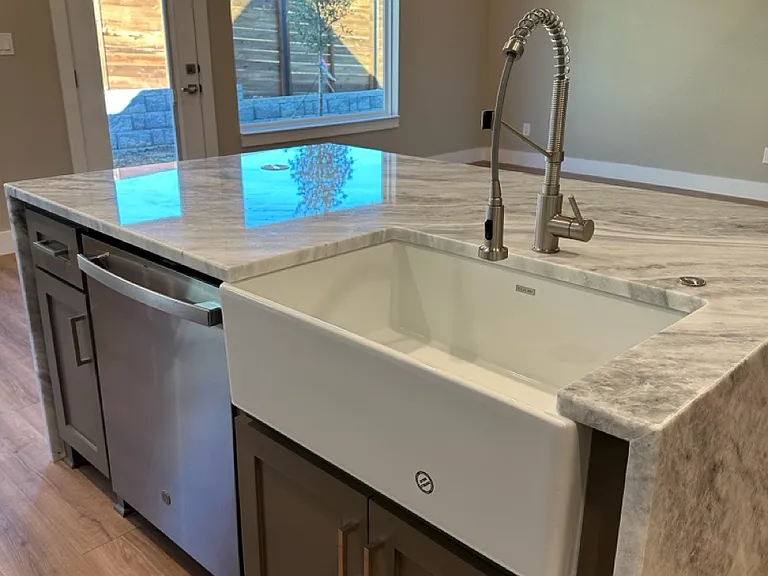 505 Southern Dr — Photo 16