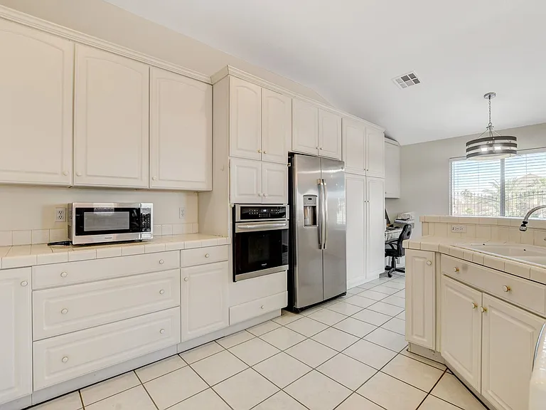 1371 Aultman Ct — Photo 7
