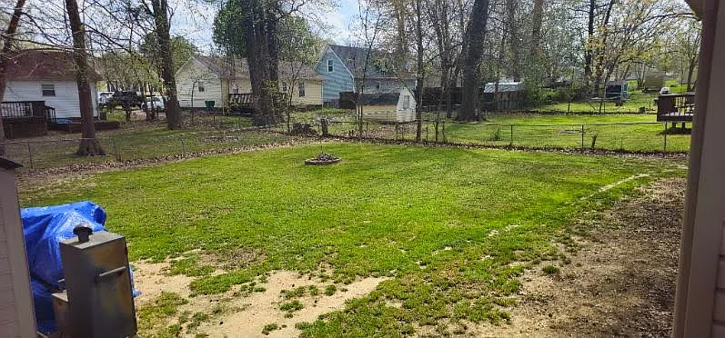 3 bed, 1.5 bath, 1091 sqft, $1,295 — Photo 4