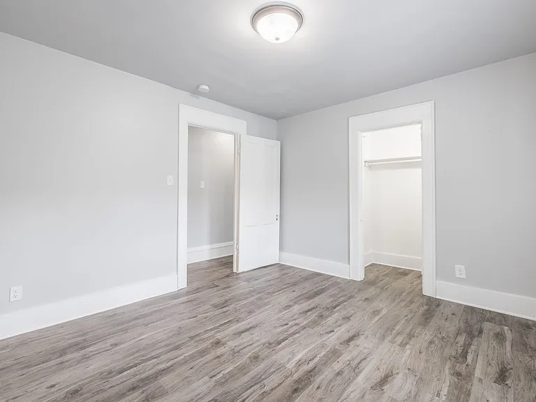 189 E Merrill Ave — Photo 7