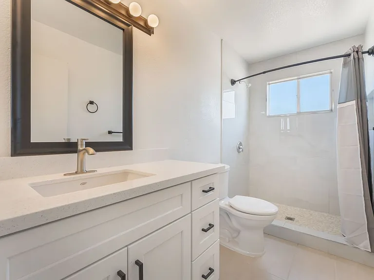 5689 E Lake Mead Blvd — Photo 12