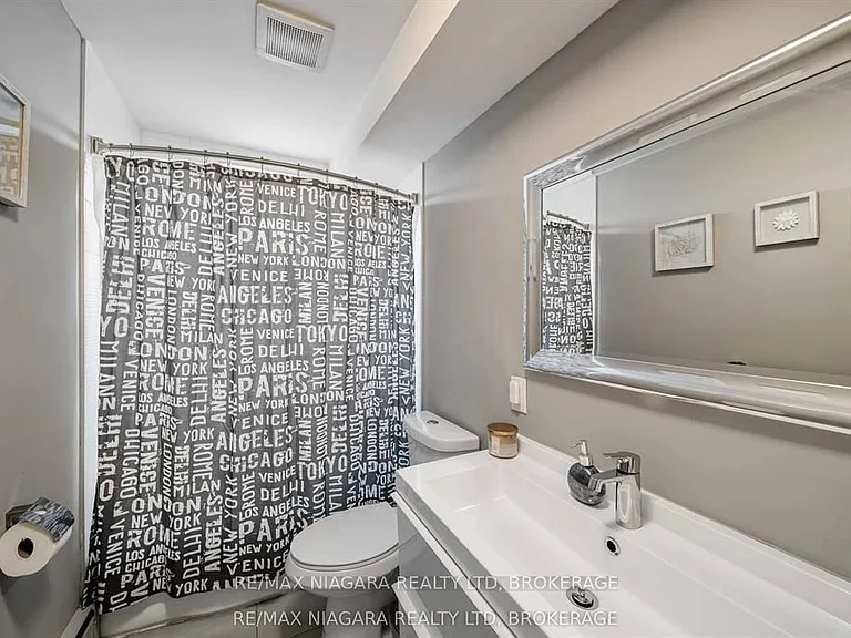 4538 Huron St #8 — Photo 9