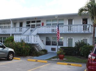 195 Berkshire Cres #J, West Palm Beach, FL 33417