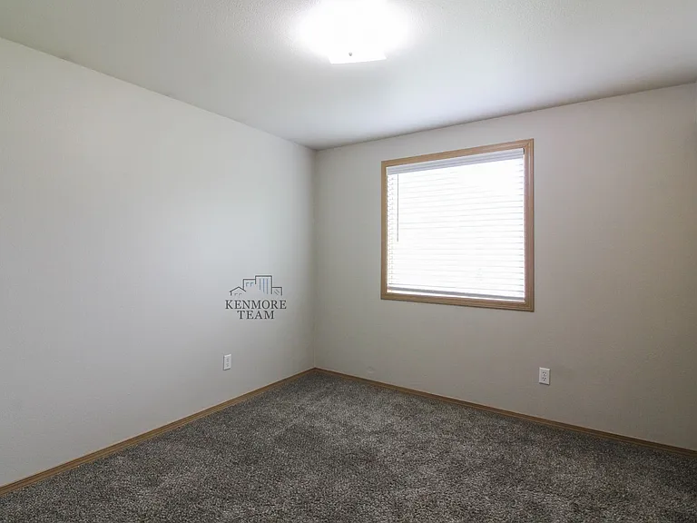4215 Cochins Ln — Photo 13