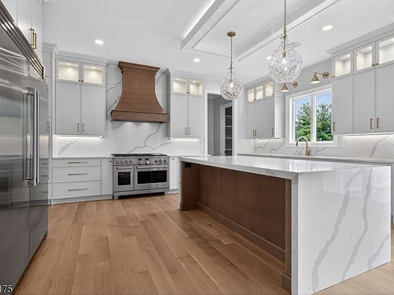5th image of 2 Ravinn Lane