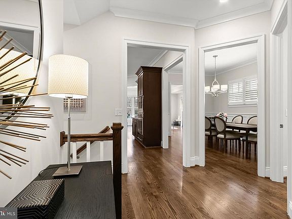 4th image of 311 Grove 311b Ave