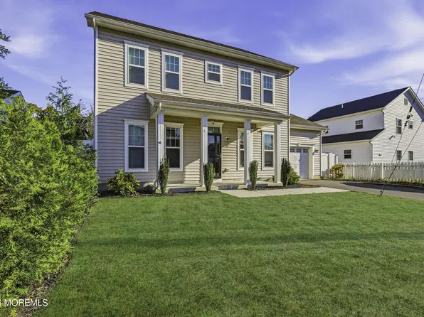 17 4th Avenue, Toms River, NJ 08757