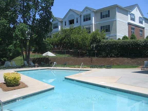 Swimming Pool open year r