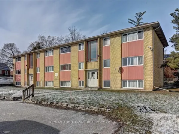 280 Sydney St S #B5, Kitchener, ON N2G 3V9