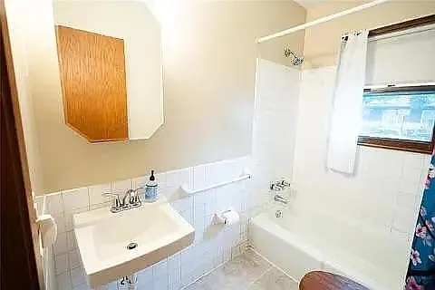 1613 Taylor Ave — Photo 8