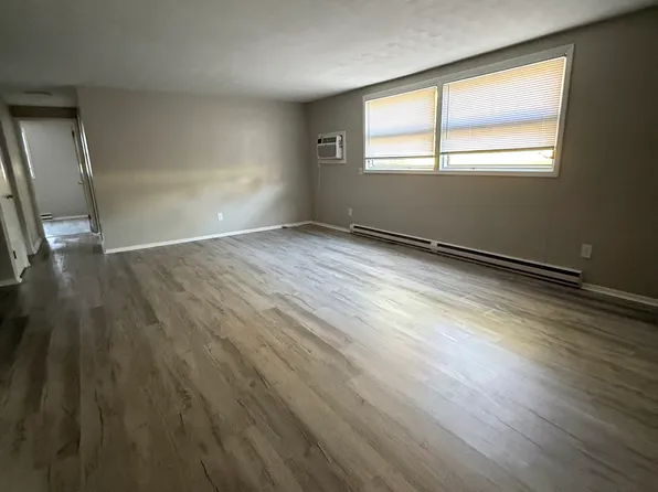 2702 Rowland Ave NE APT 6, Canton, OH 44714