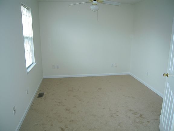 2nd image of 224 North St #A