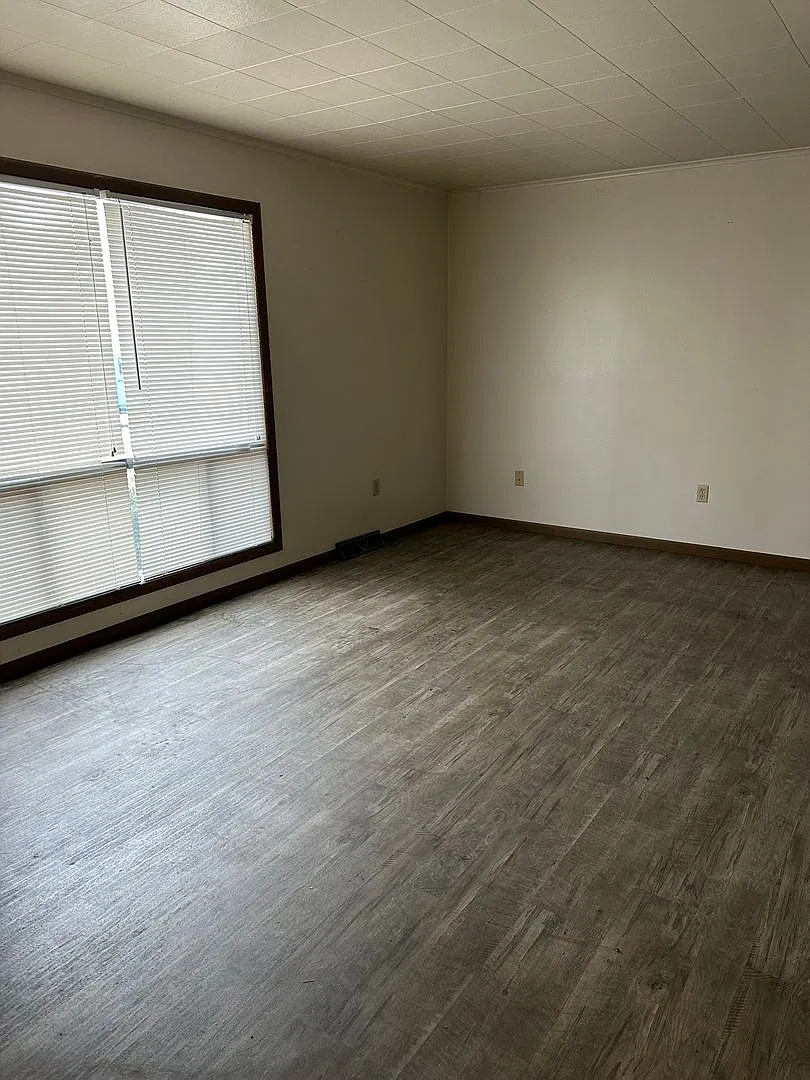 2 Bedroom 1 Bathroom Apartment For Rent — Photo 2