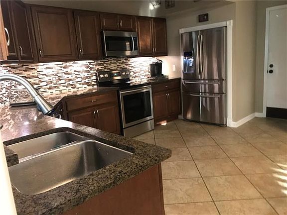 4th image of 104 Woodridge Blvd