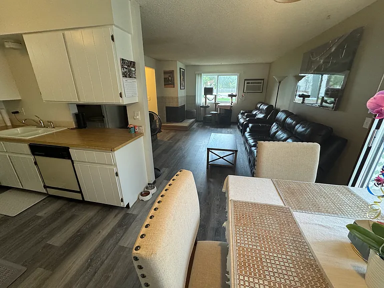 2631 Davidson Dr #C — Photo 2