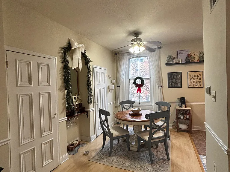 2034 Green St #C — Photo 9