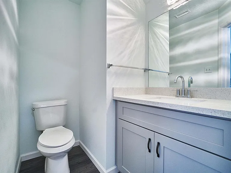 11011 Landsbury Ct — Photo 19