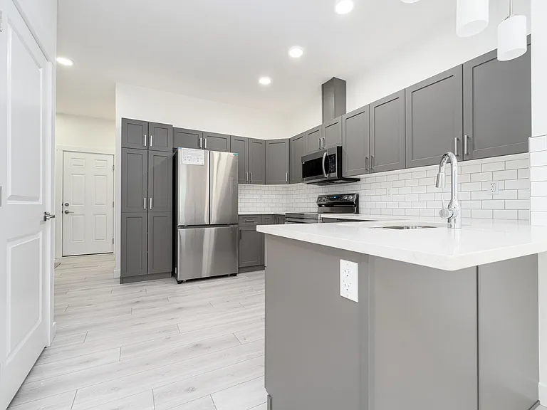 2710 66th St SW #30 — Photo 16