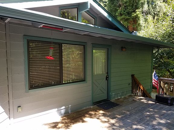 2nd image of 225 Reynolds Dr