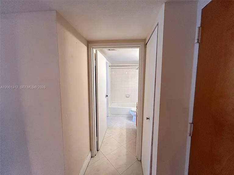 7601 E Treasure Dr #1612 — Photo 27
