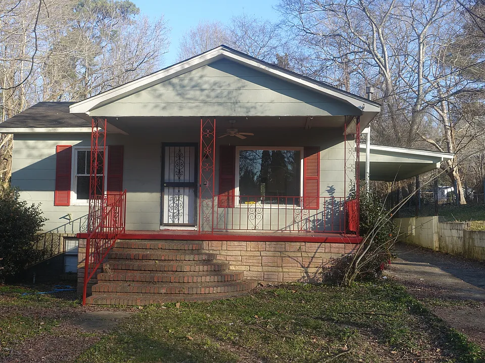 716 Robin Rd