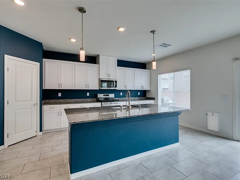 7544 Bronson Bay Ln — Photo 6