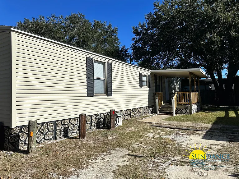 324 Green Acres Rd #A — Photo 1