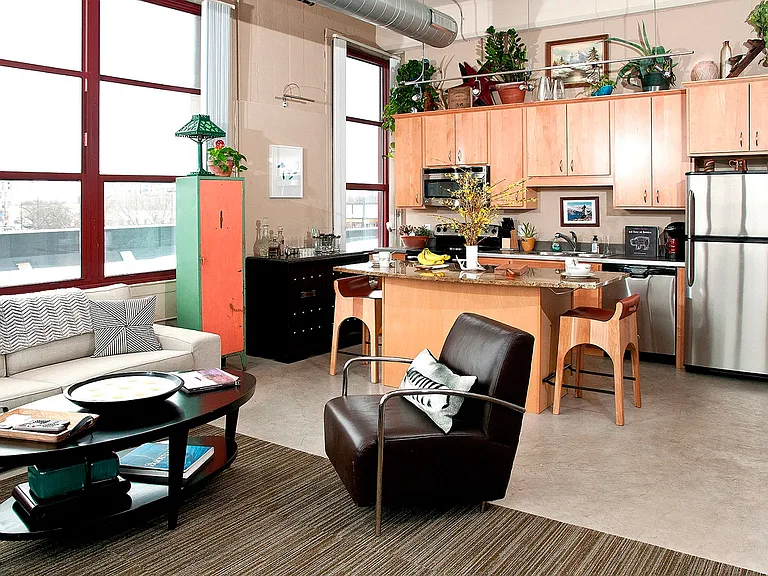 Buzza Lofts of Uptown — Photo 30