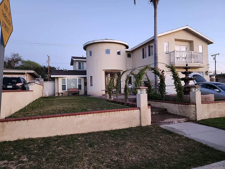 Costa Mesa Dr — Photo 8