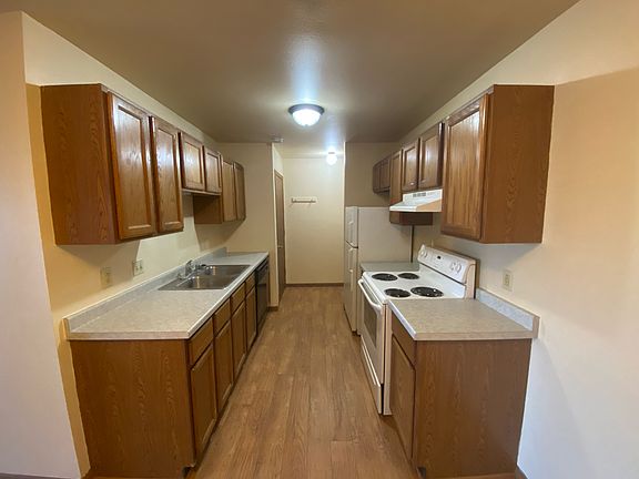 3rd image of 139 Talon Pl