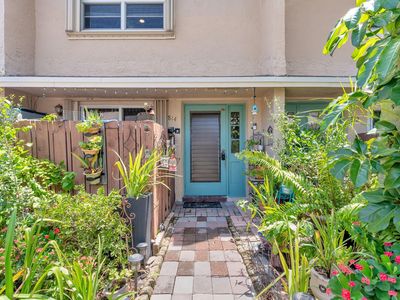 814 Banks Road, Coconut Creek, FL, 33063