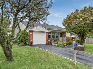 3740 Dianne St, Bethpage, NY 11714