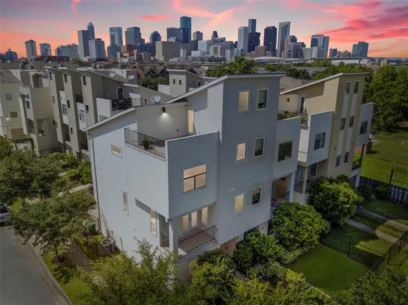 2324 Emancipation Ave, Houston, TX 77004