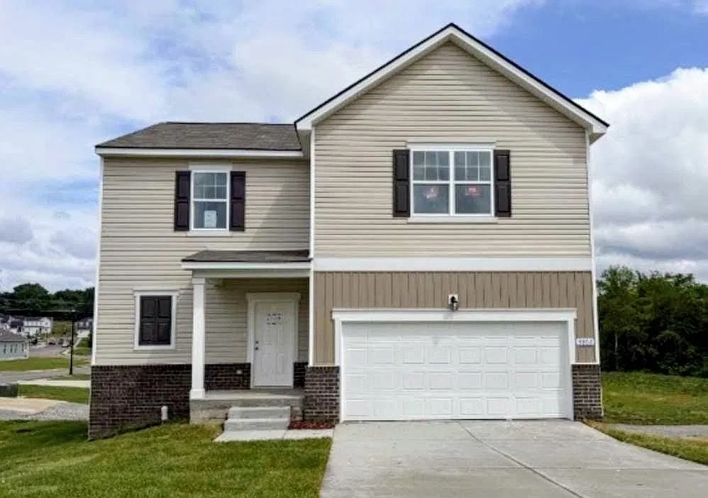 4 bed, 2.5 bath, 1952 sqft, $2,399 — Photo 1